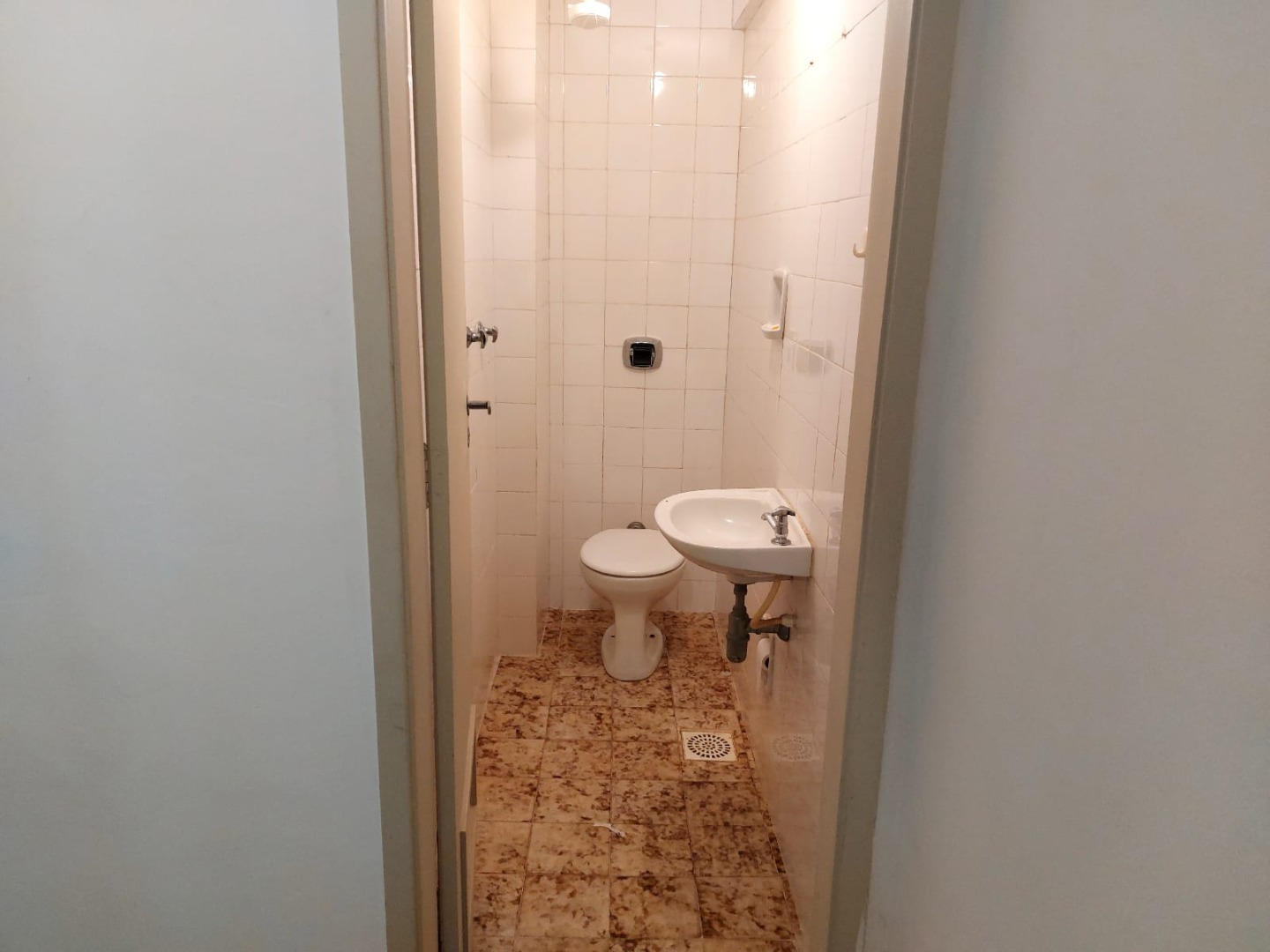 Apartamento à venda com 2 quartos, 100m² - Foto 27