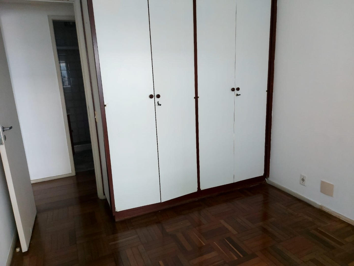 Apartamento à venda com 2 quartos, 100m² - Foto 17