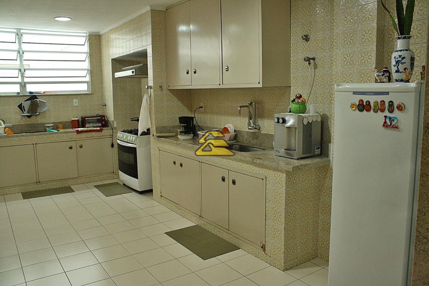 Apartamento à venda com 4 quartos, 300m² - Foto 24