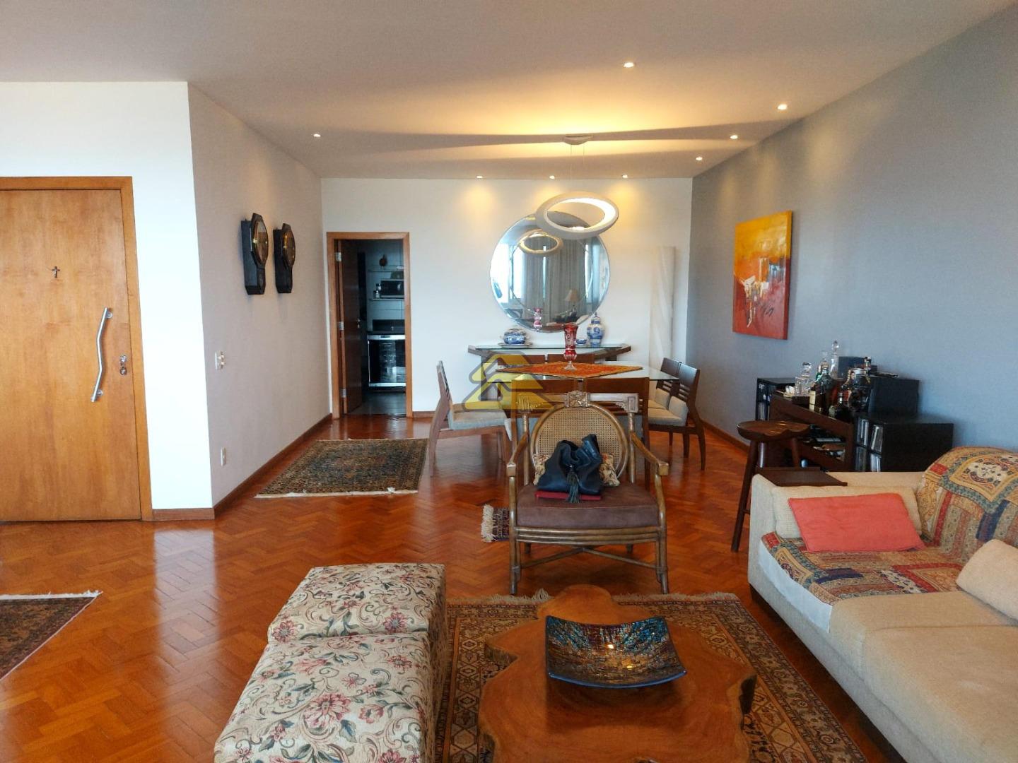 Apartamento à venda com 4 quartos, 215m² - Foto 7