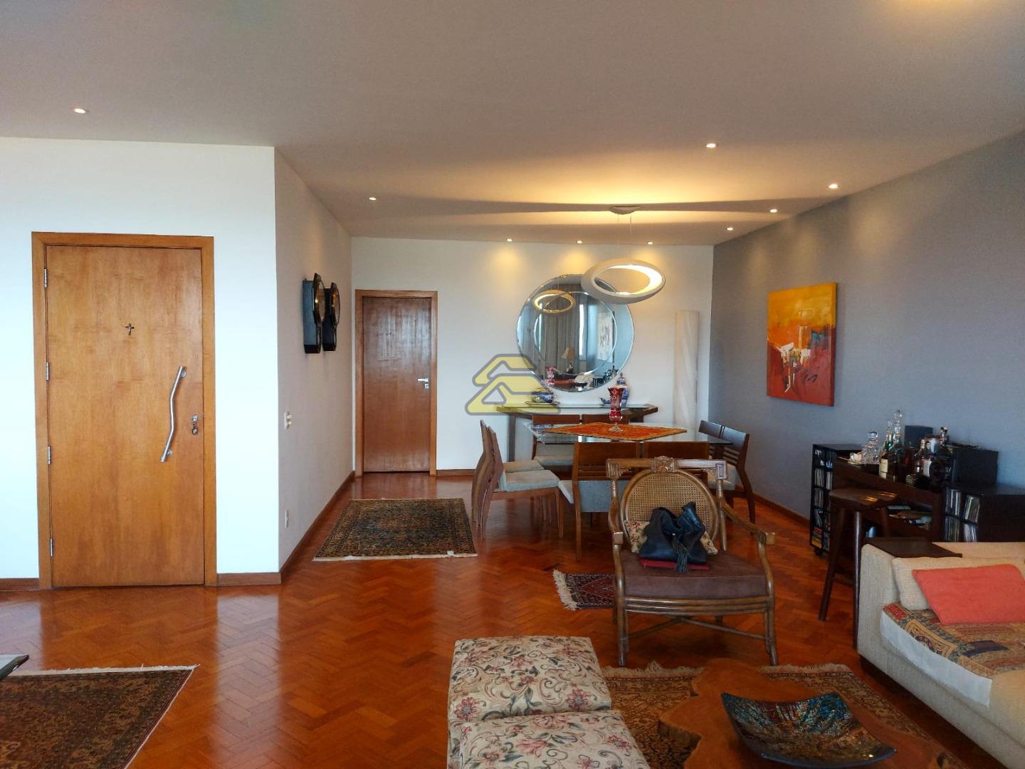 Apartamento à venda com 4 quartos, 215m² - Foto 10