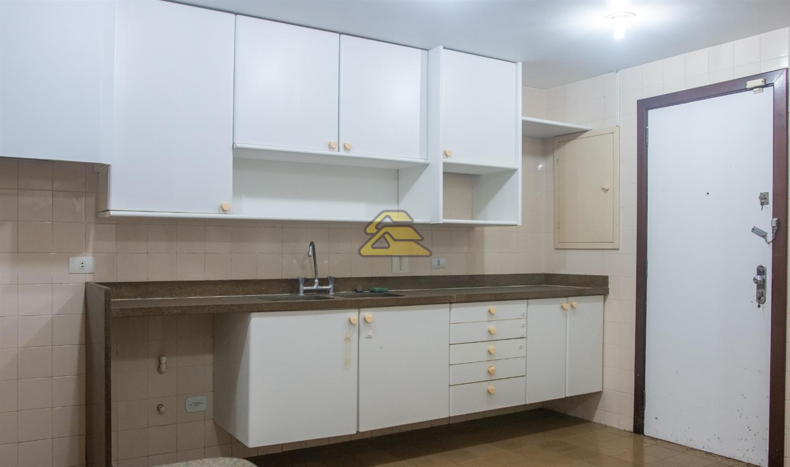 Apartamento à venda com 4 quartos, 282m² - Foto 22