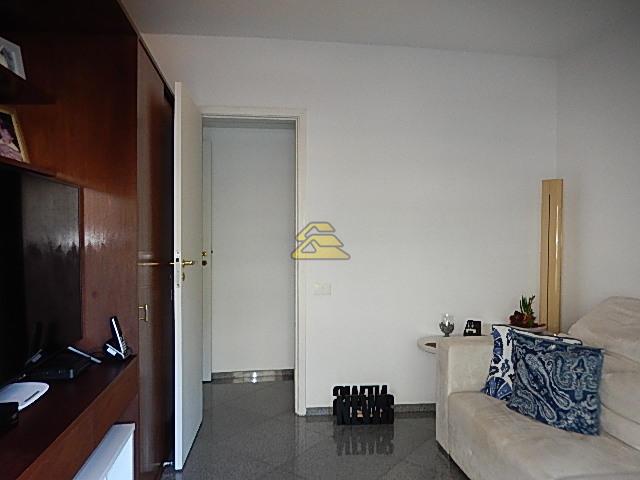 Apartamento à venda com 4 quartos, 153m² - Foto 6