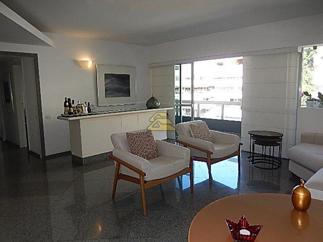 Apartamento à venda com 4 quartos, 153m² - Foto 3