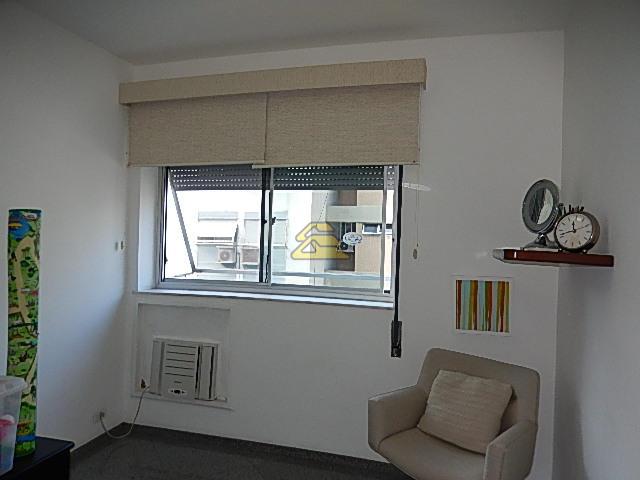 Apartamento à venda com 4 quartos, 153m² - Foto 9