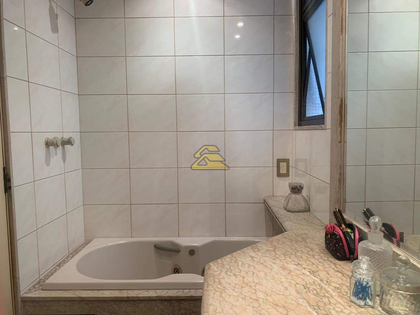 Apartamento à venda com 3 quartos, 203m² - Foto 13