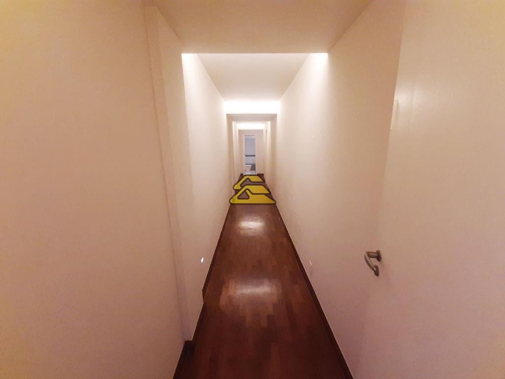 Apartamento à venda com 4 quartos, 240m² - Foto 13