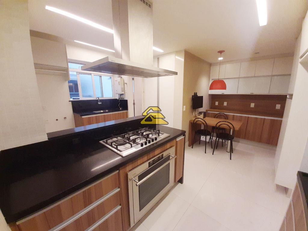 Apartamento à venda com 4 quartos, 240m² - Foto 18