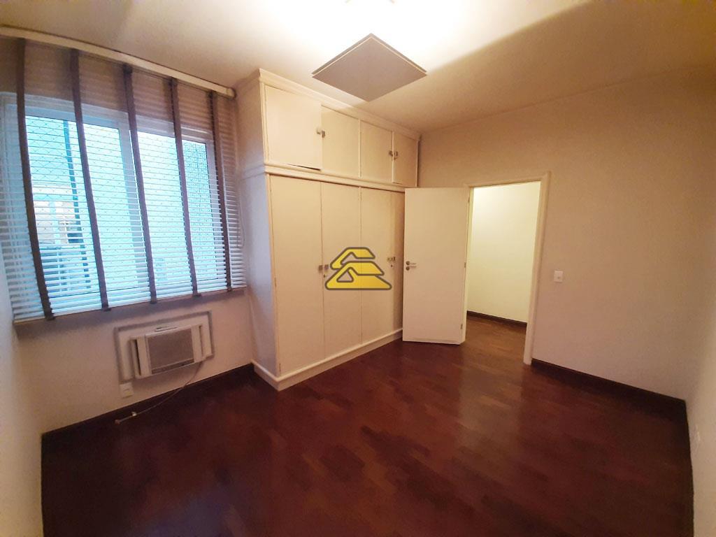 Apartamento à venda com 4 quartos, 240m² - Foto 8