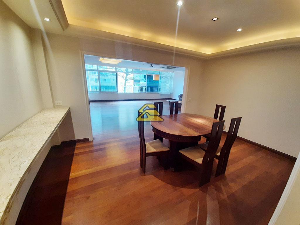 Apartamento à venda com 4 quartos, 240m² - Foto 7