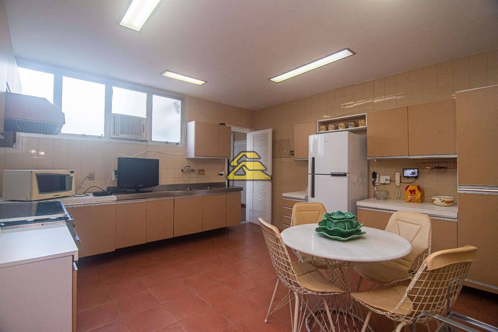 Apartamento à venda com 4 quartos, 289m² - Foto 34