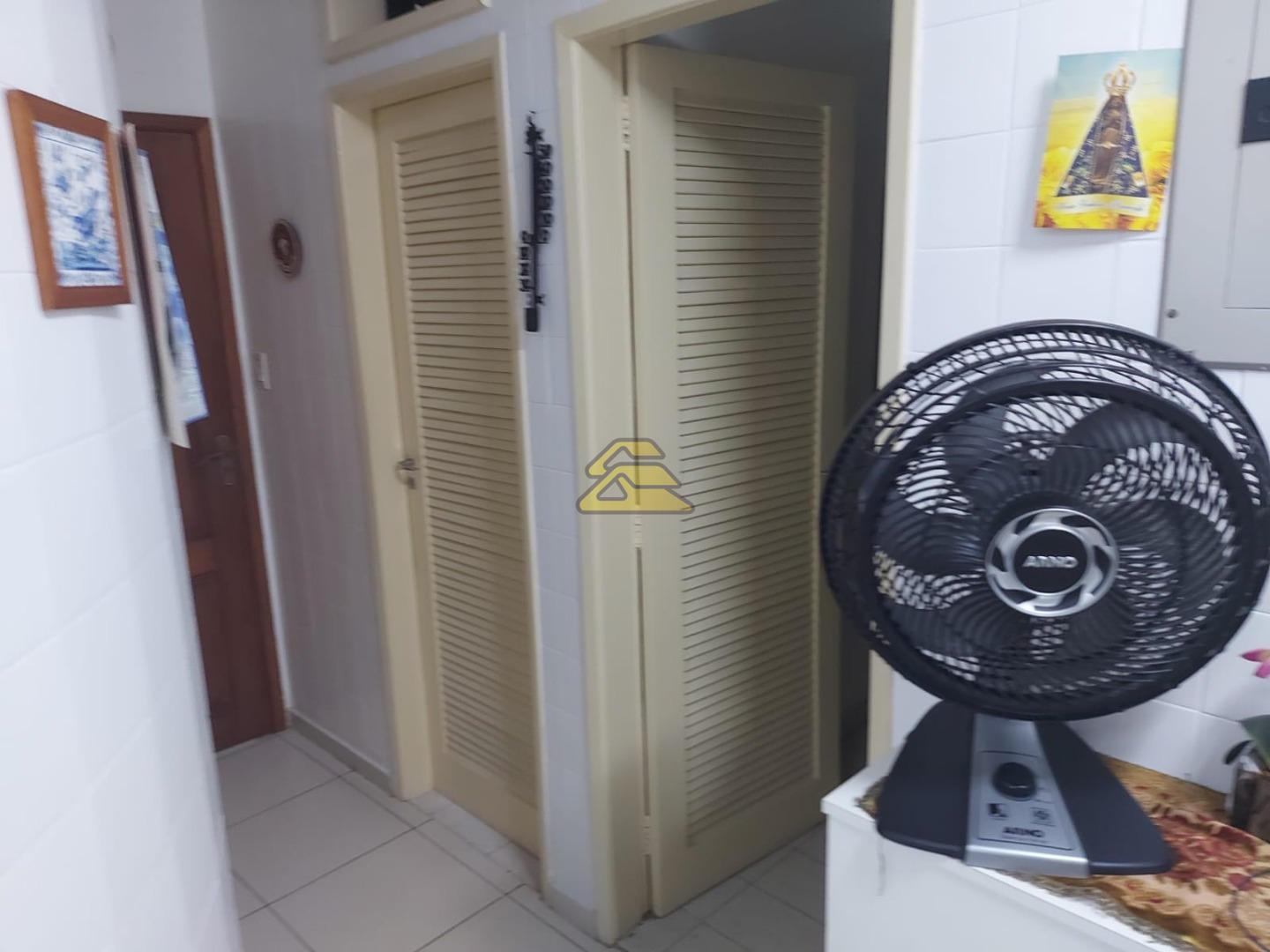 Apartamento à venda com 3 quartos, 230m² - Foto 30