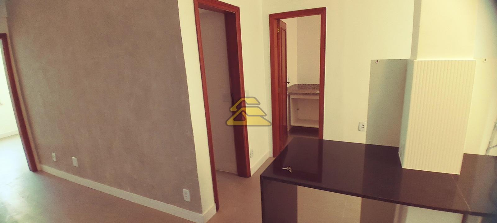 Apartamento à venda com 2 quartos, 61m² - Foto 22