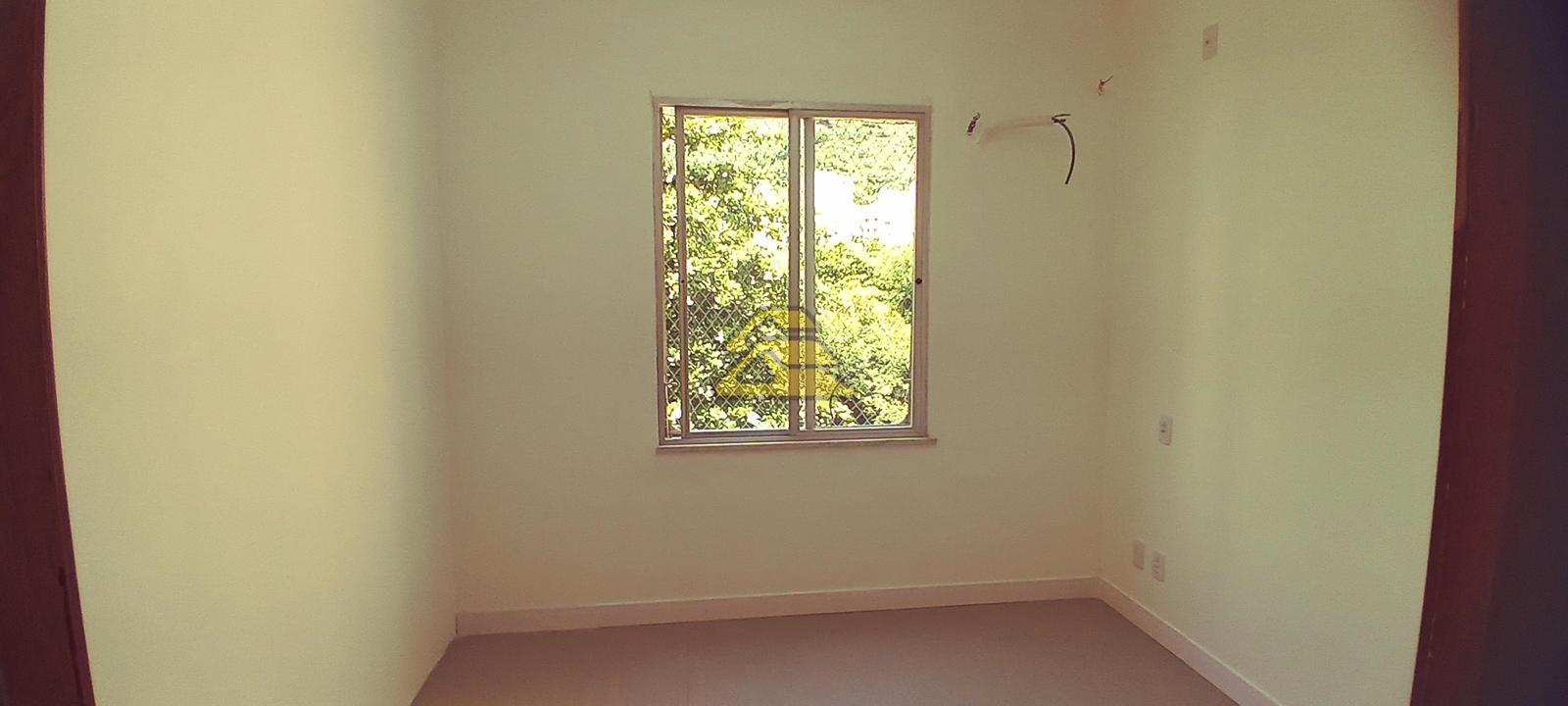 Apartamento à venda com 2 quartos, 61m² - Foto 8