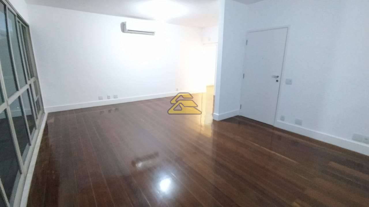 Apartamento à venda com 3 quartos, 150m² - Foto 3