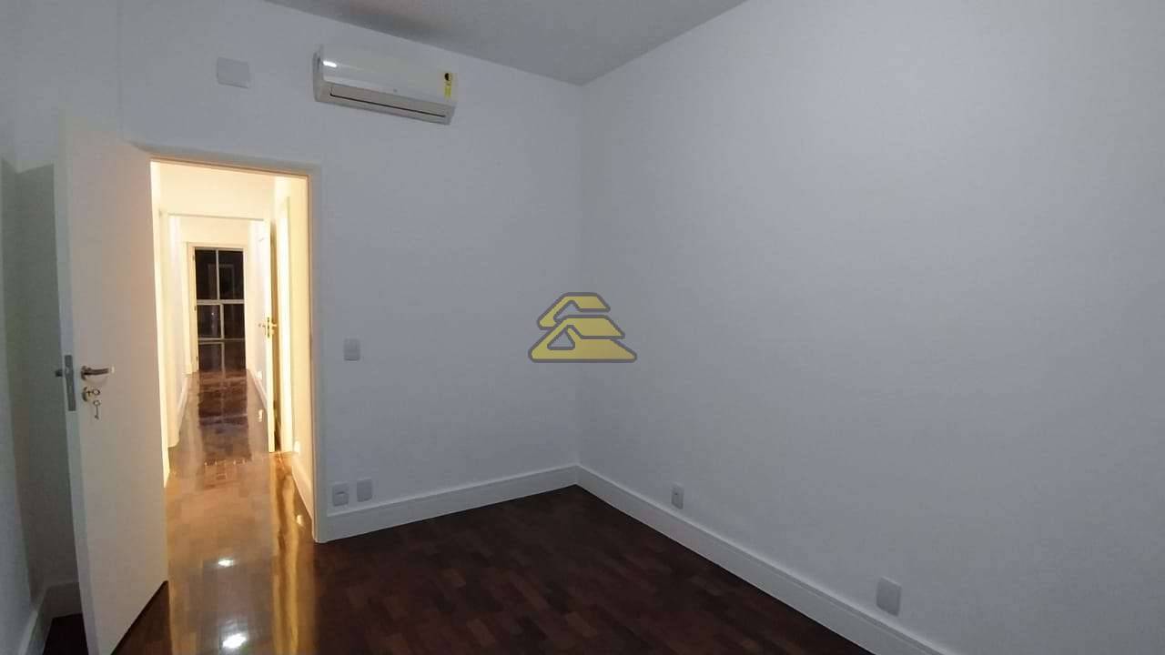 Apartamento à venda com 3 quartos, 150m² - Foto 7