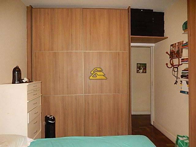 Apartamento à venda com 4 quartos, 192m² - Foto 13