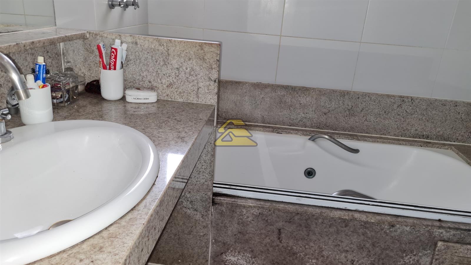 Apartamento à venda com 4 quartos, 166m² - Foto 20