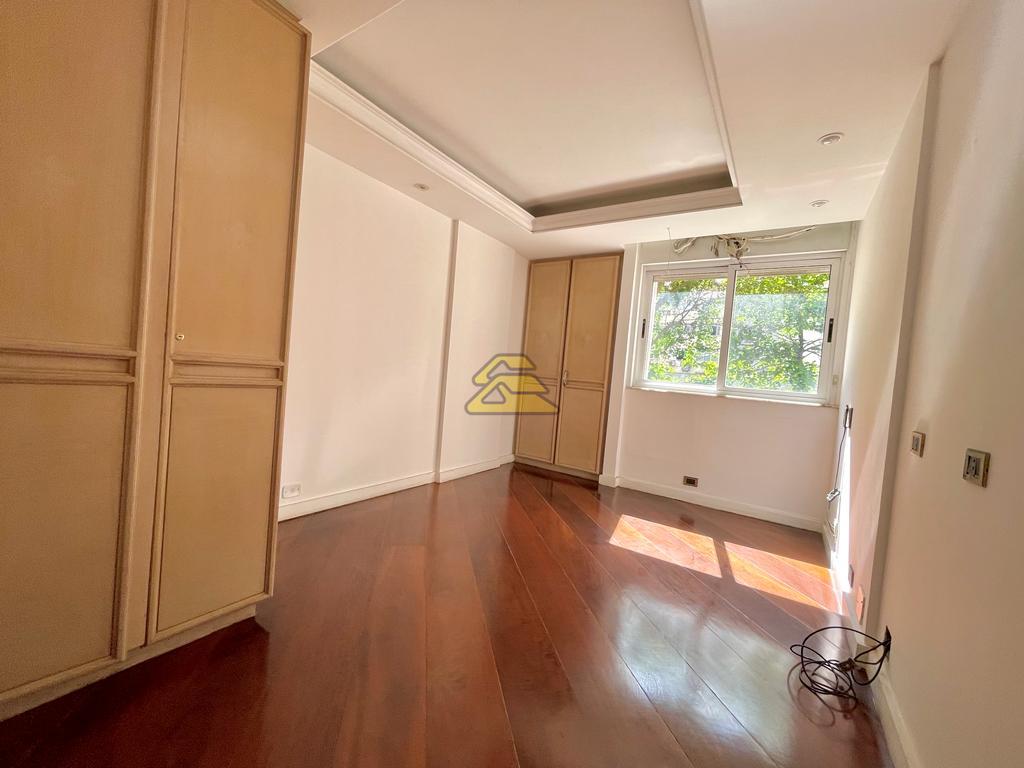 Apartamento à venda com 4 quartos, 315m² - Foto 12