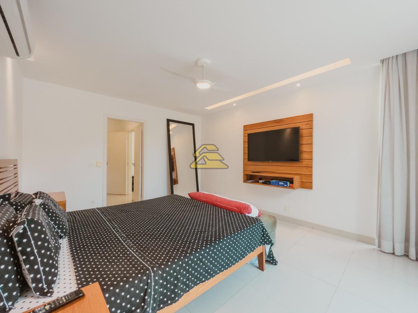 Casa à venda com 4 quartos, 595m² - Foto 35