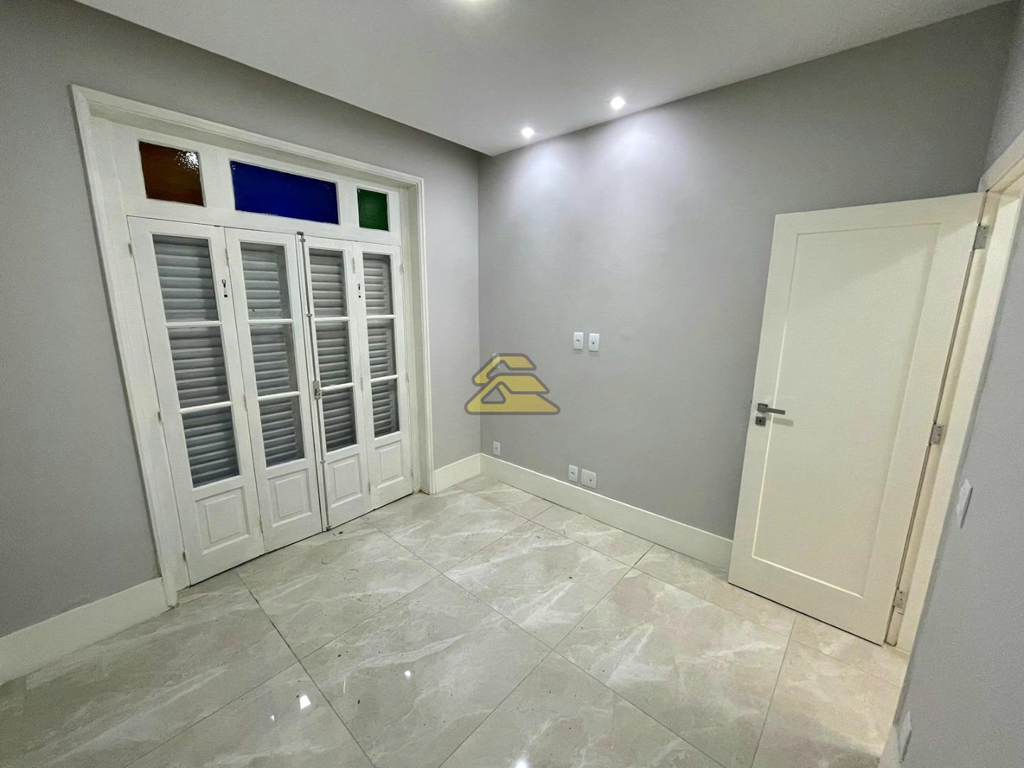 Apartamento à venda com 2 quartos, 78m² - Foto 5