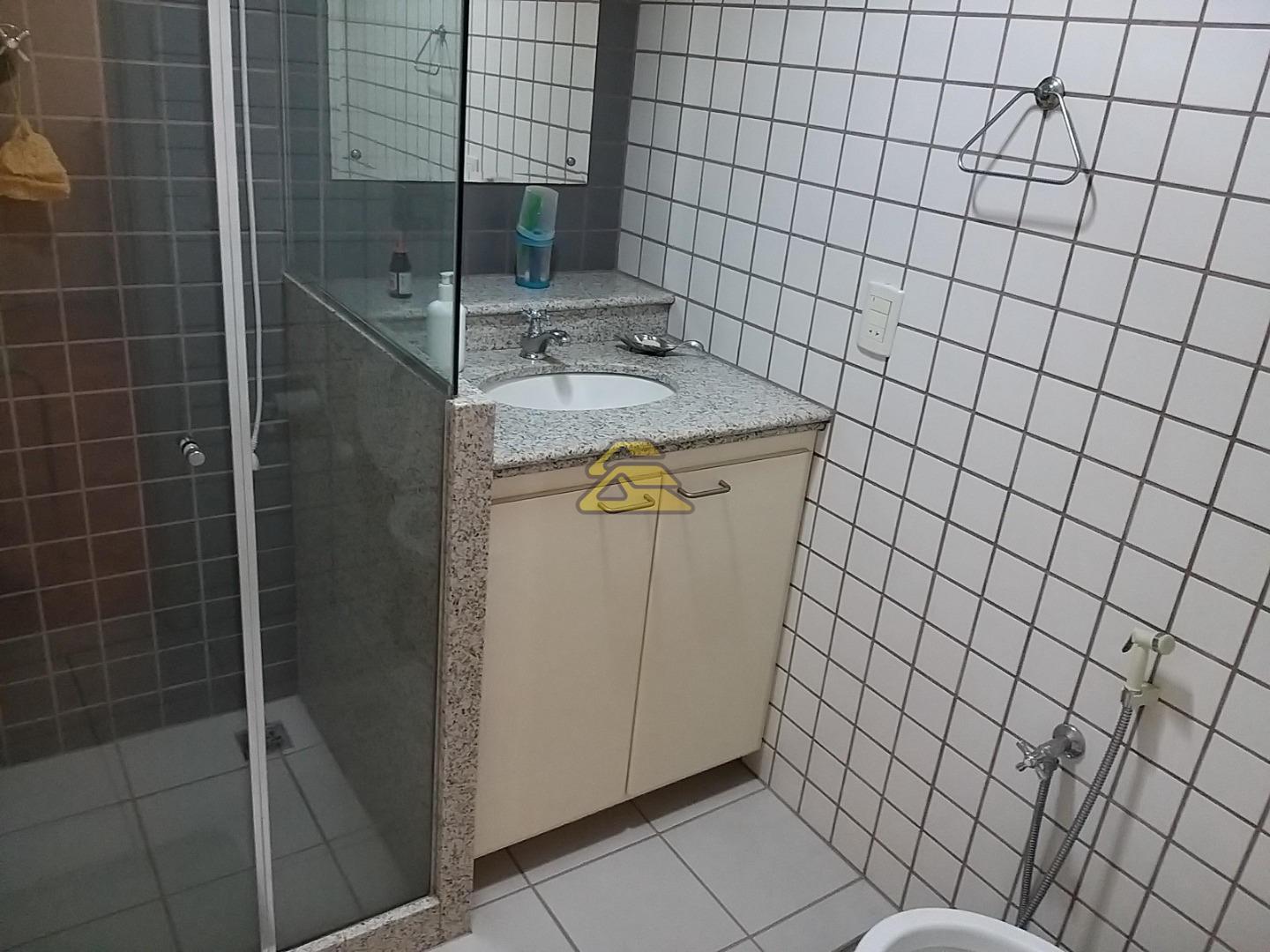 Casa à venda com 3 quartos, 360m² - Foto 13