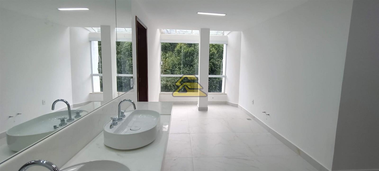 Casa à venda com 6 quartos, 600m² - Foto 12