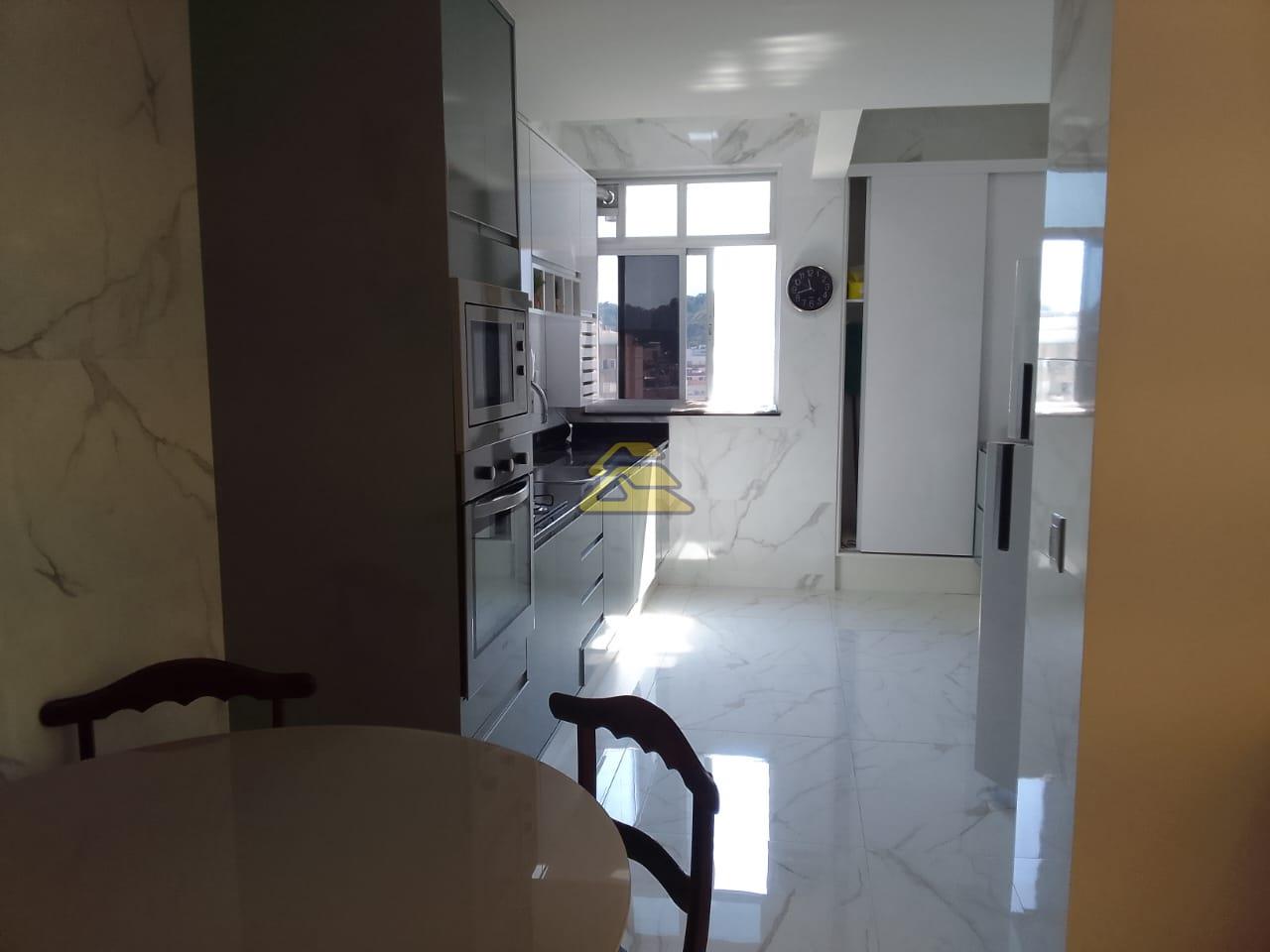 Apartamento à venda com 2 quartos, 105m² - Foto 11