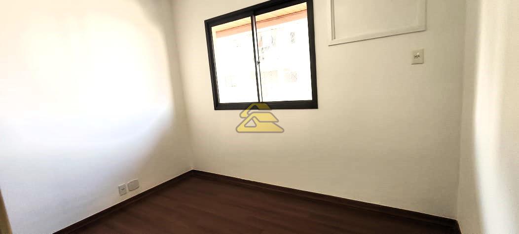 Apartamento à venda com 3 quartos, 137m² - Foto 7