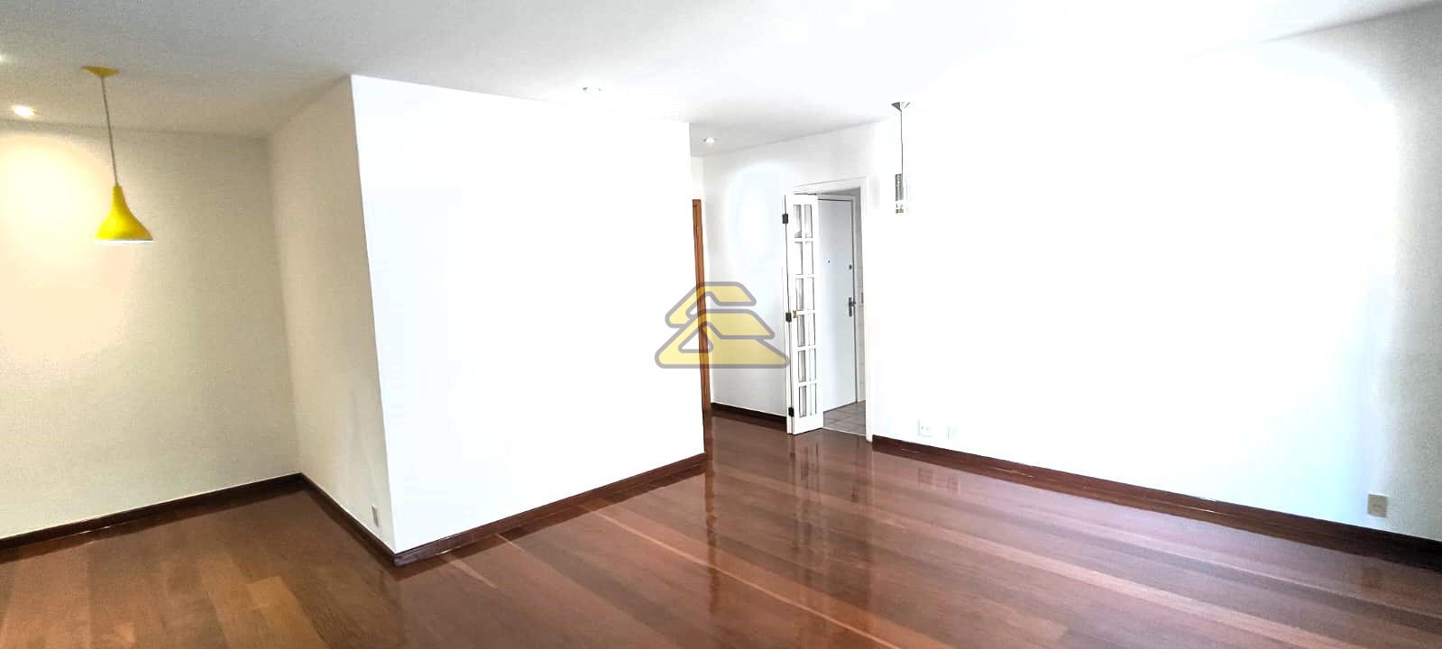 Apartamento à venda com 3 quartos, 137m² - Foto 3