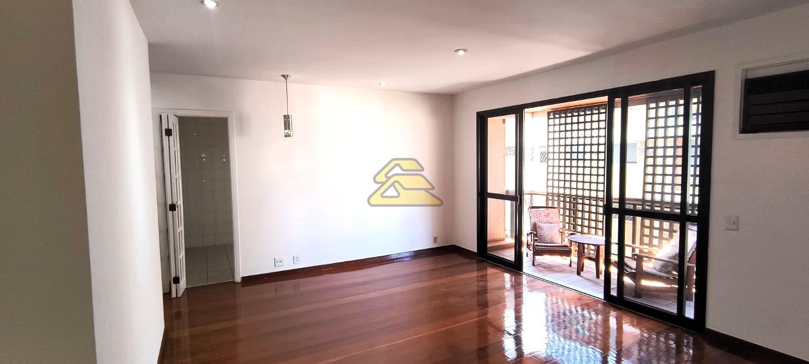 Apartamento à venda com 3 quartos, 137m² - Foto 4