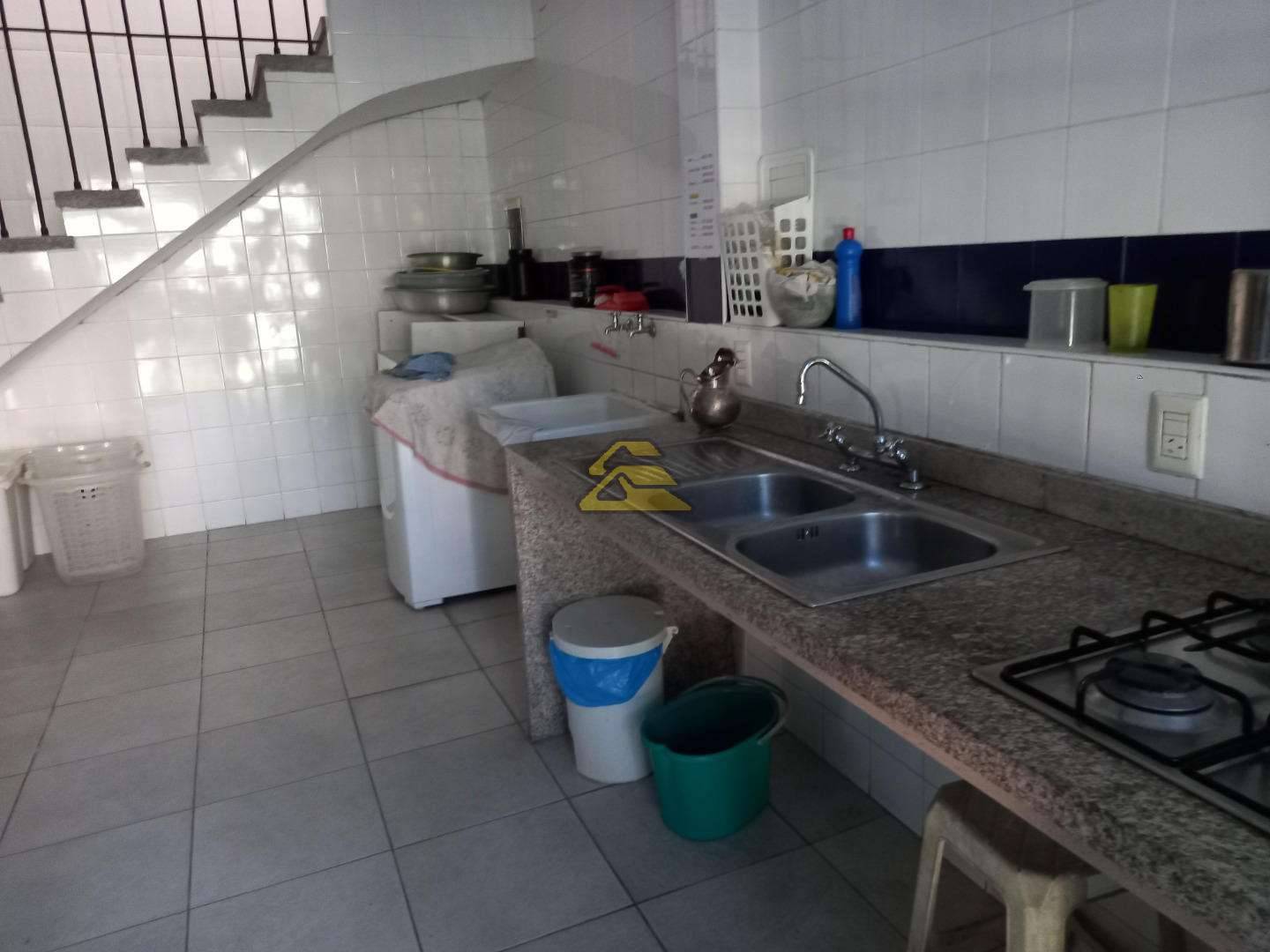 Casa à venda com 4 quartos, 740m² - Foto 27