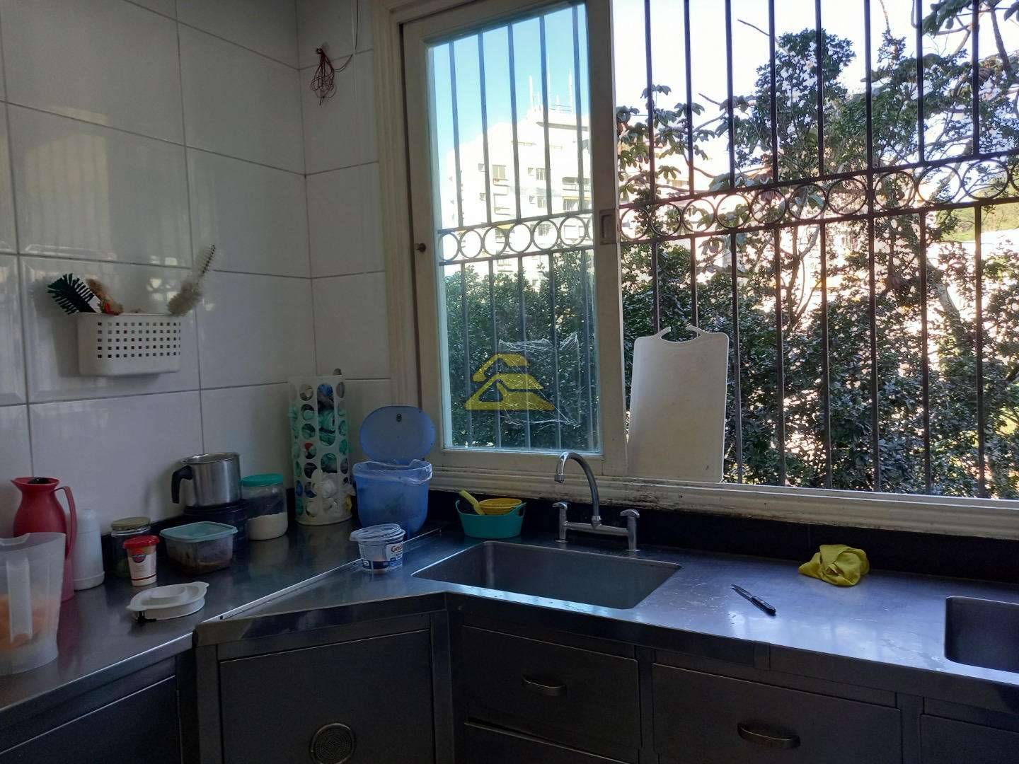 Casa à venda com 4 quartos, 740m² - Foto 35