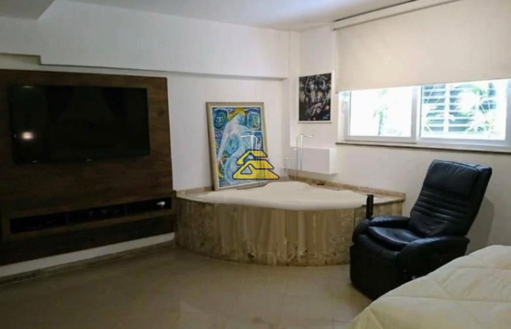 Apartamento à venda com 4 quartos, 224m² - Foto 21