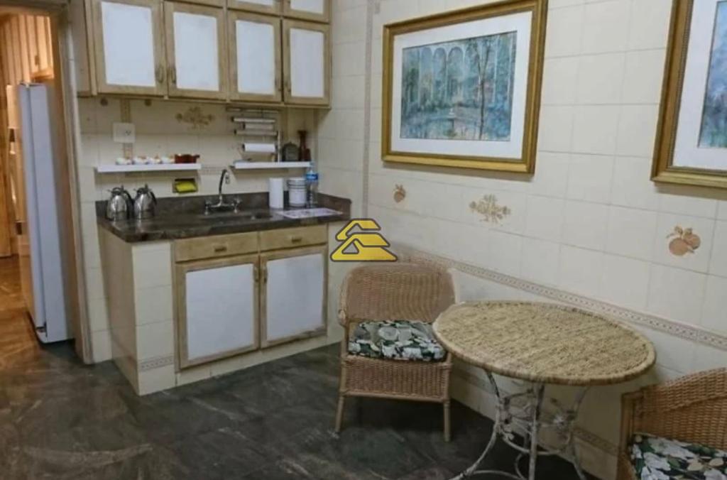 Apartamento à venda com 4 quartos, 224m² - Foto 25