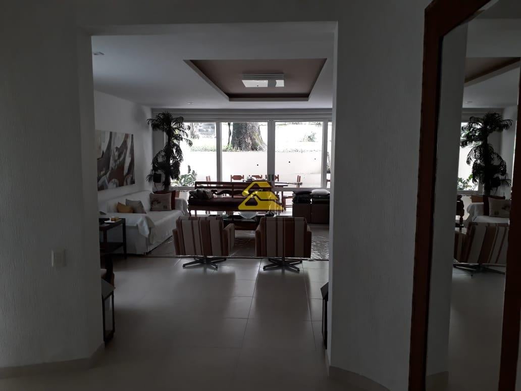 Casa à venda com 4 quartos, 400m² - Foto 5