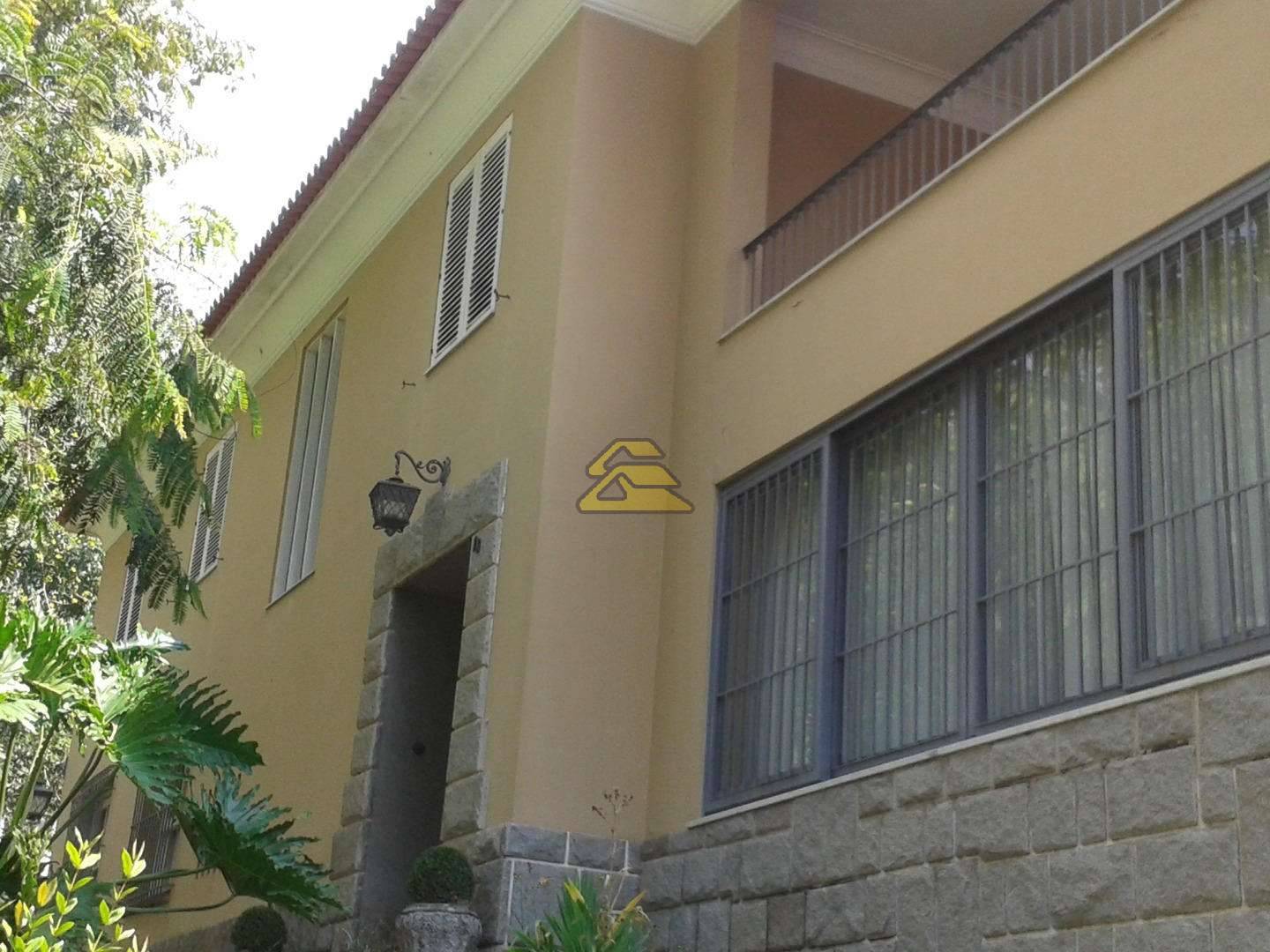 Casa à venda com 8 quartos, 650m² - Foto 5