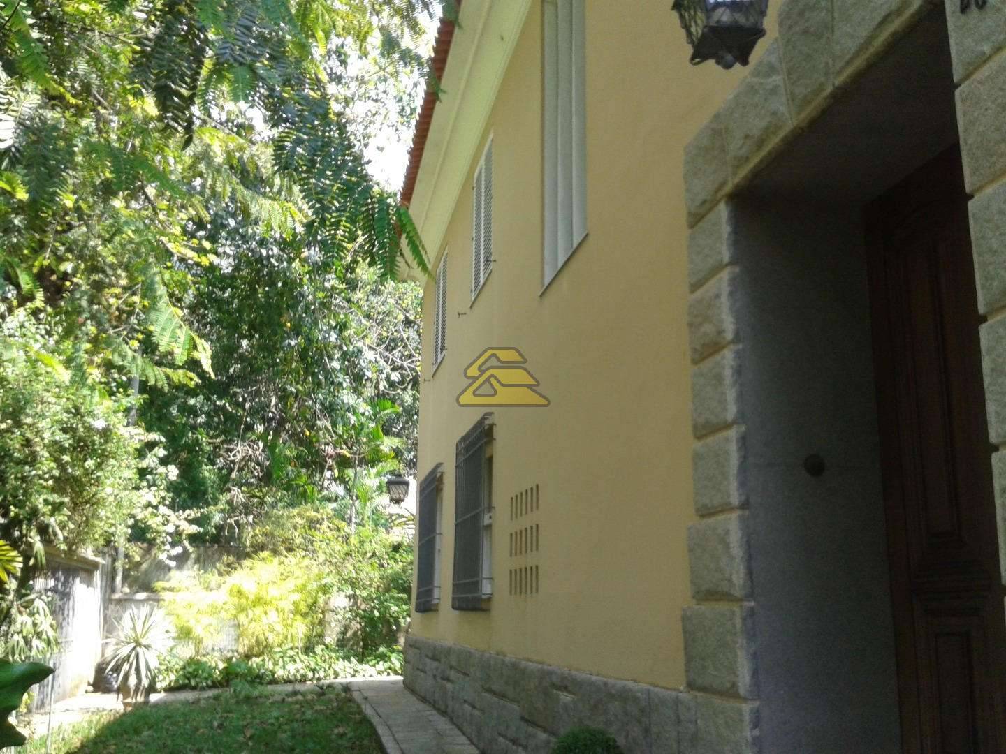 Casa à venda com 8 quartos, 650m² - Foto 7