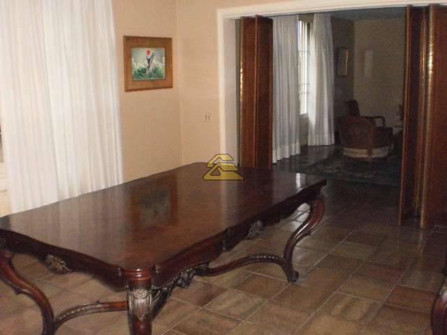 Casa à venda com 8 quartos, 650m² - Foto 23