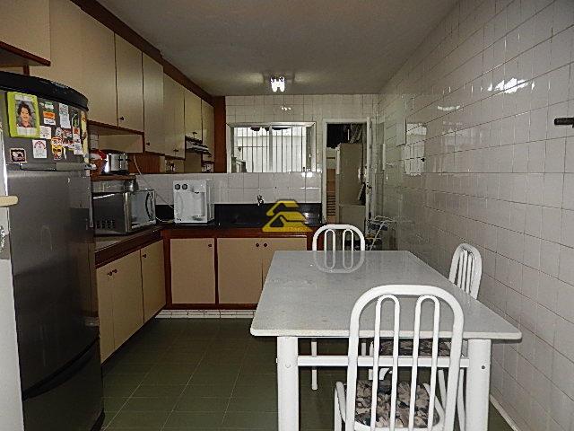 Apartamento à venda com 4 quartos, 215m² - Foto 5