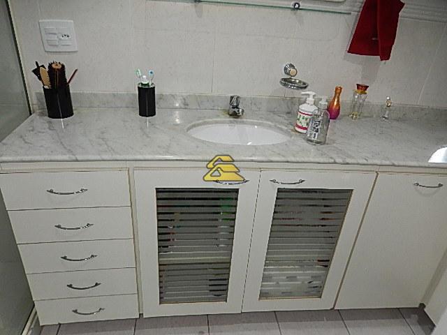 Apartamento à venda com 4 quartos, 215m² - Foto 11