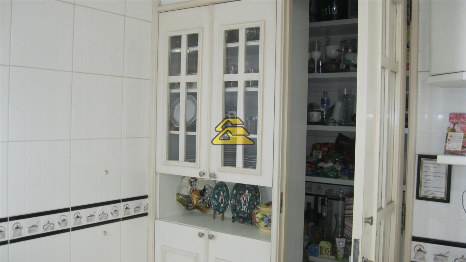 Apartamento à venda com 4 quartos, 319m² - Foto 11