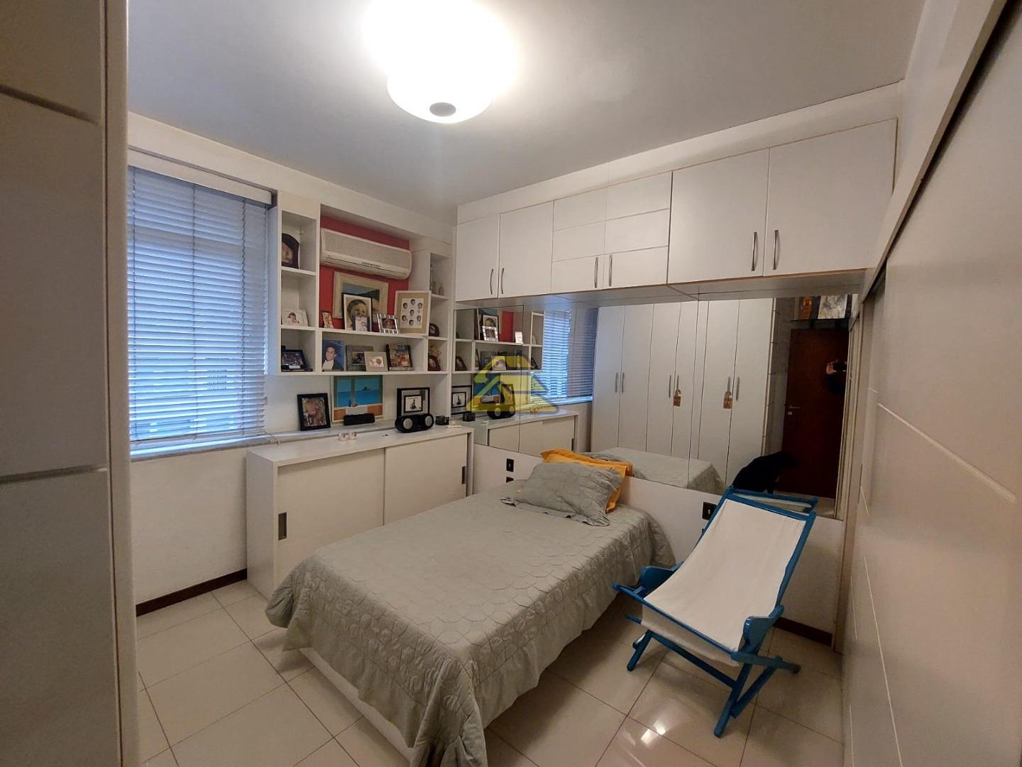 Apartamento à venda com 4 quartos, 300m² - Foto 14