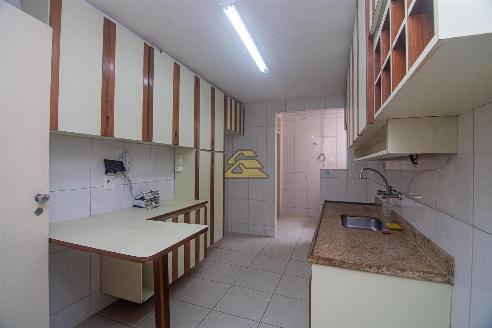 Apartamento à venda com 3 quartos, 80m² - Foto 8