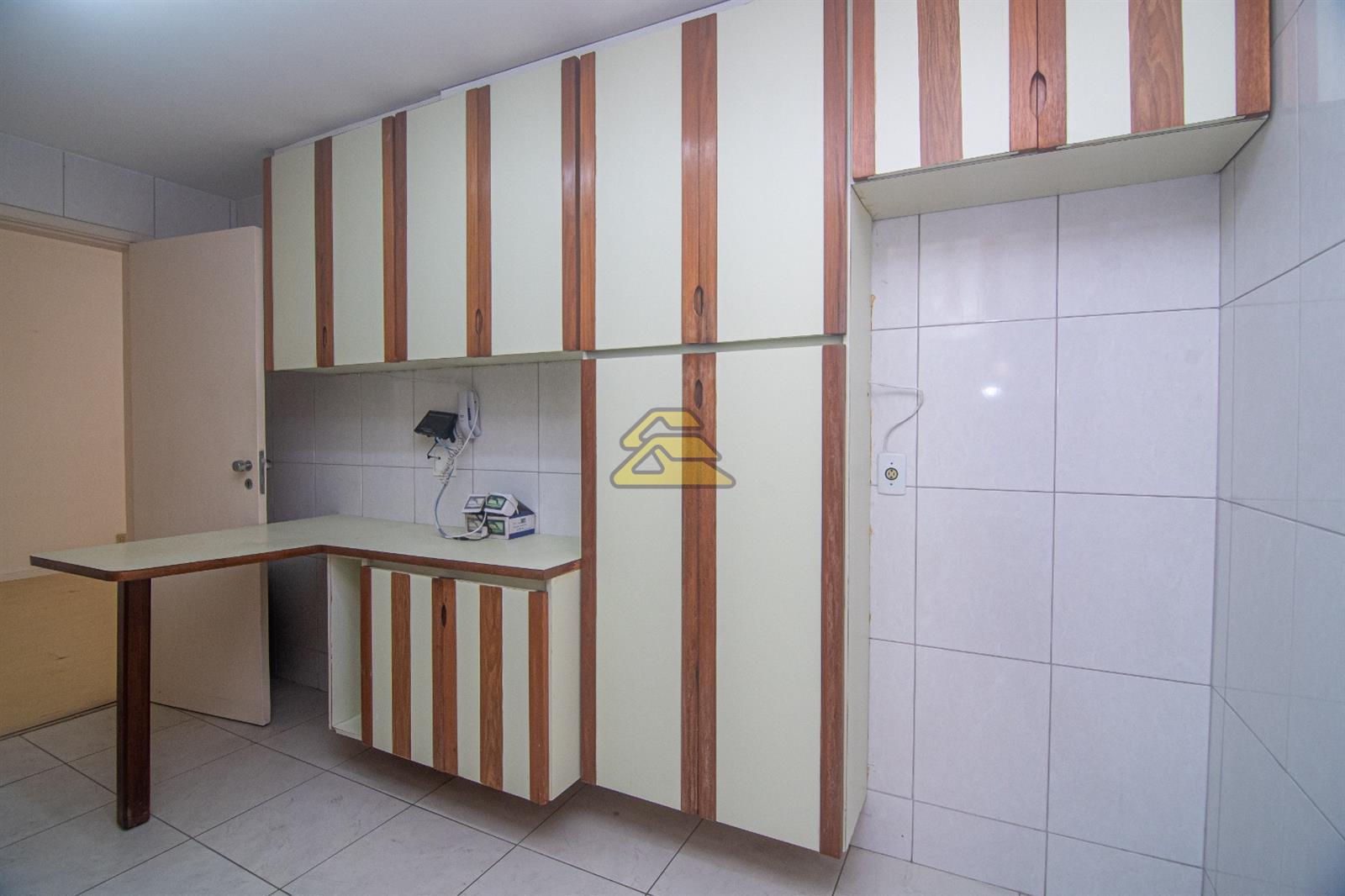 Apartamento à venda com 3 quartos, 80m² - Foto 12