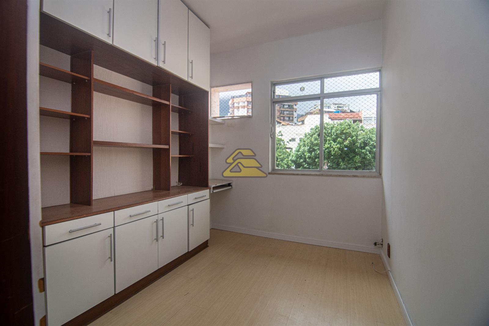 Apartamento à venda com 3 quartos, 80m² - Foto 19