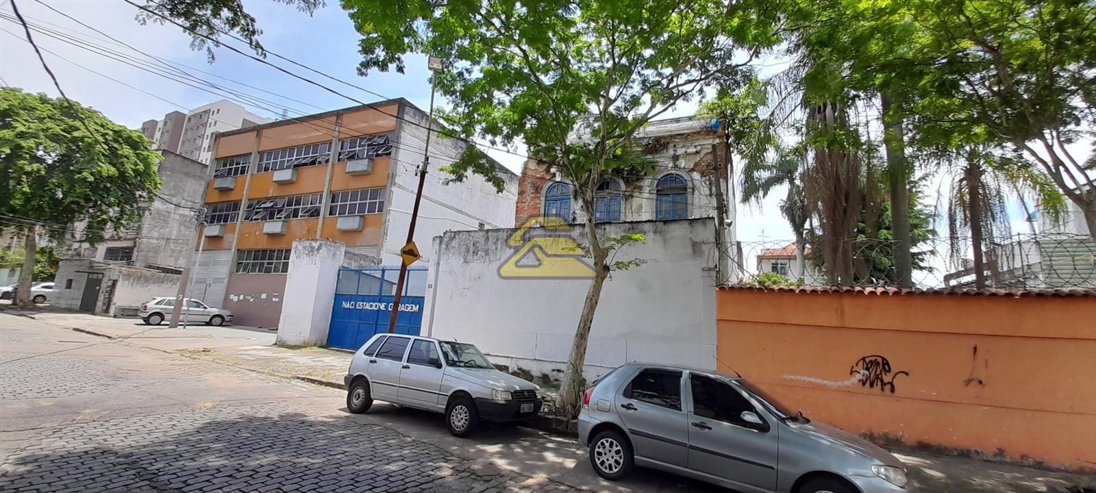 Prédio Inteiro à venda com 6 quartos, 732m² - Foto 1