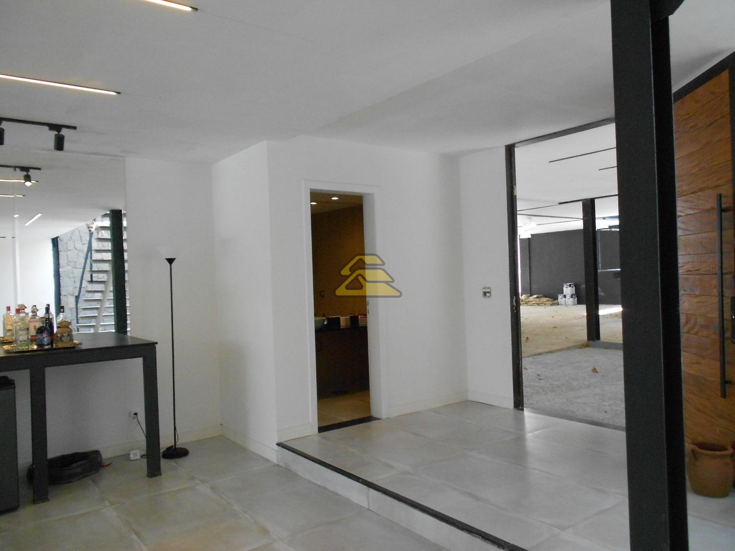 Casa à venda com 5 quartos, 1300m² - Foto 10