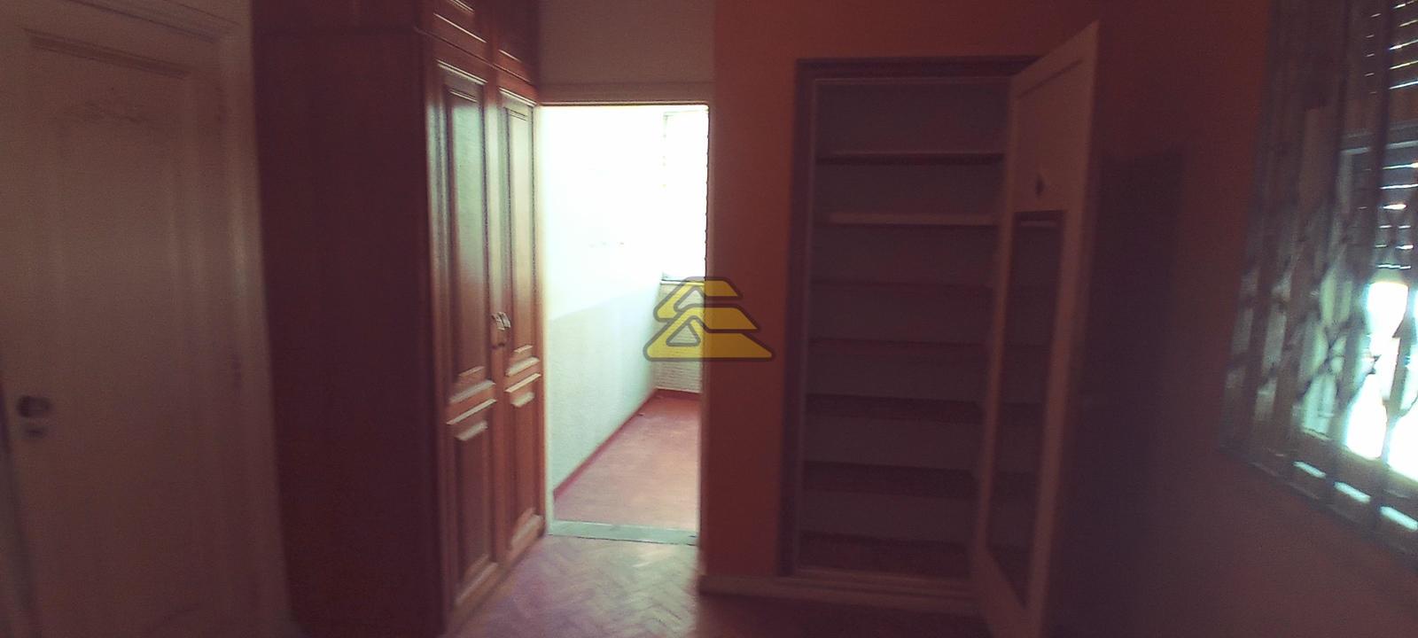 Apartamento à venda com 3 quartos, 155m² - Foto 25