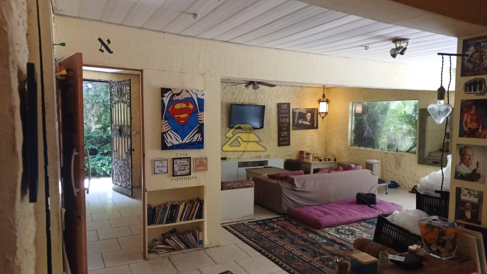 Casa à venda com 5 quartos, 1386m² - Foto 22